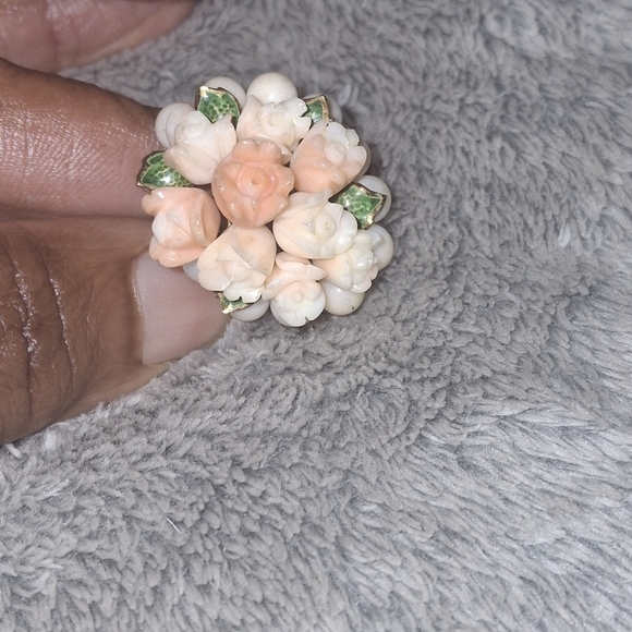 Antique 14kt Carved Coral Ring - Picture 2 of 8